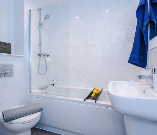 77 Furlong Wy, Salford