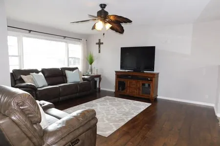 Circle Dr Apartment