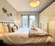 Stylish 2 Bed Garden Apartment