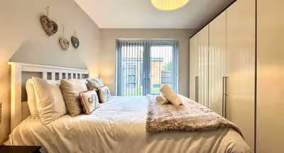 Stylish 2 Bed Garden Apartment