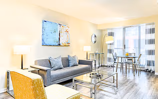 Simcoe St Serviced Apartment