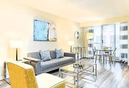 Simcoe St Serviced Apartment