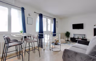 Rue de Paris service apartment
