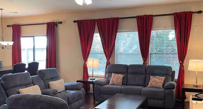 Oakbridge Park Ln Apartment