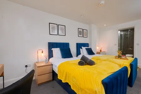 Blenheim Terrace Apartment