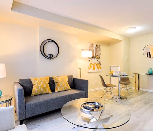 Simcoe Street Serviced Apartments