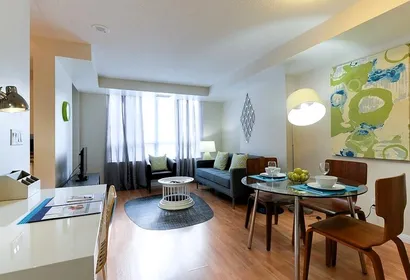 Simcoe Street Serviced Apartments