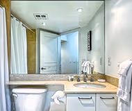 Simcoe Street Serviced Apartments