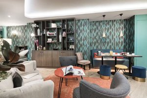 THE HEART OF PARISIAN SHOPS & CAFES-A FAMILY STAY MINUETS FROM RUE MONTORGUEIL