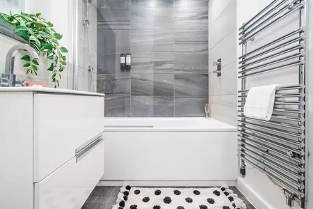 Blackwall 2 Bed