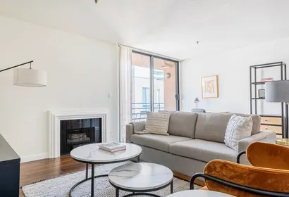 Franklin Ave Apartment