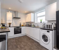 St. James House: 4 bedroom in Central Plymouth
