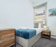 St. James House: 4 bedroom in Central Plymouth