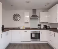 Cicero Crescent by Mia Partners