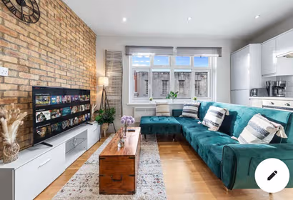 LUXURY APARTMENT