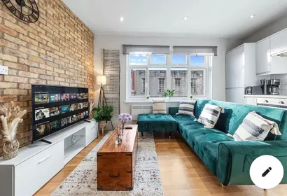 LUXURY APARTMENT