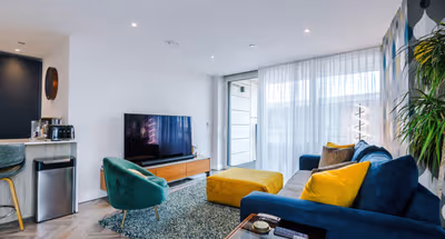 Chester Road by Mia Partners