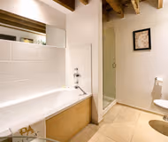 Canary Wharf Spacious 1 Bed Flat