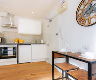 Apartment 4 - 48 Well Street (Buckingham)