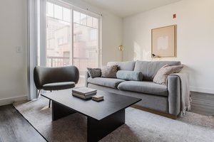 Beech St Apartment