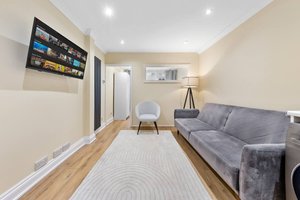 London Apartment