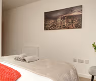 Luxury bedroom at Modern 2bdr City Centre Apartment with Arthur's seat View