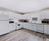 Pendleton Pl Apartment