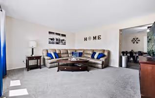 Pendleton Pl Apartment