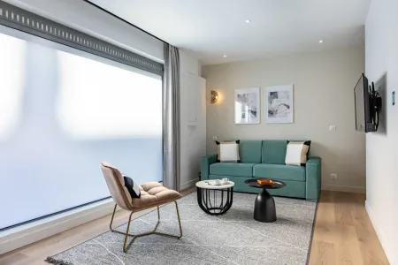1 Bedroom apartment in Place Dauphine