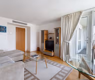 Canary Riverside 2 Bed