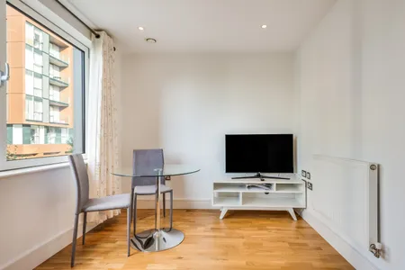 Living room at Indescon Square at Canary Wharf by MySquare