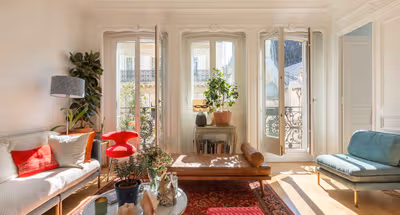 Eclectic by the Folies Bergère