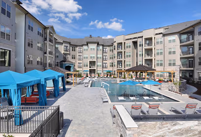 Avia Way Apartment