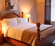 Lake Bonavista Estates Apartment