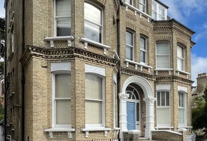 Stunning Victorian Mansion Apt