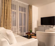 Elegant Urban Apartment with Balcony