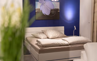 Elegant Urban Apartment with Balcony