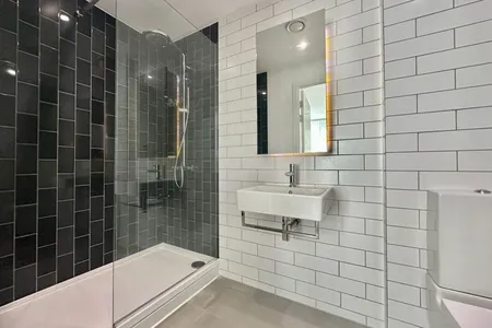 Admirality 2 Bed
