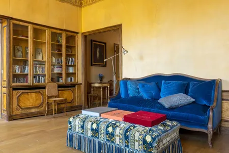ENCHANTING BLEND OF HISTORY & JAW DROPPING LUXURY-FACING THE GARDEN OF PALAIS ROYAL
