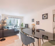 Boulevard Général Vautrin Serviced Apartment, Zamenhof Beach