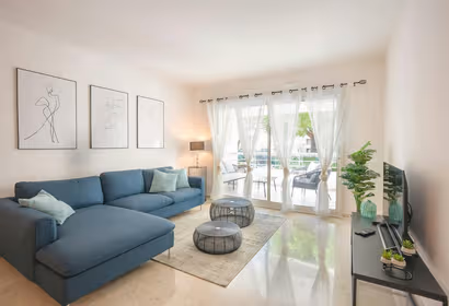 Boulevard Général Vautrin Serviced Apartment, Zamenhof Beach