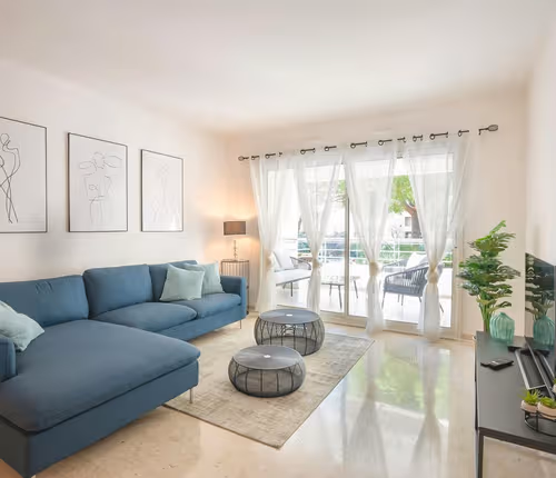 Boulevard Général Vautrin Serviced Apartment, Zamenhof Beach