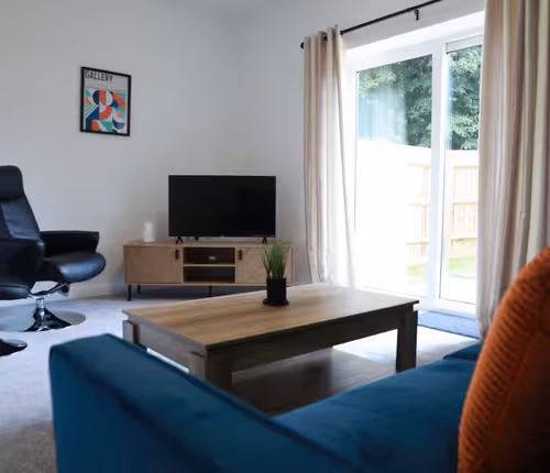 162 St Crispin Drive by Mia Partners