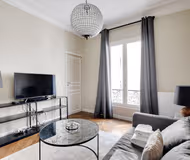 4P - Place Victor Hugo service apartment