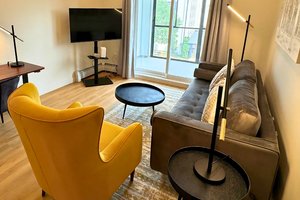 Sherwood Drive, Apartment