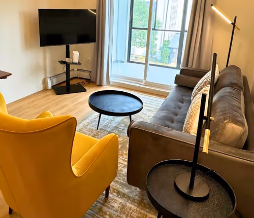 Sherwood Drive, Apartment