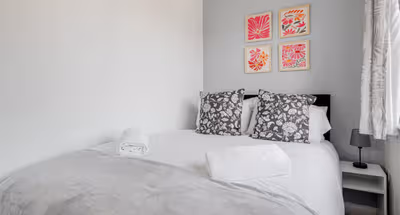 Radstock Crescent by Mia Partners