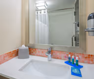 West Bay Street Apart hotel