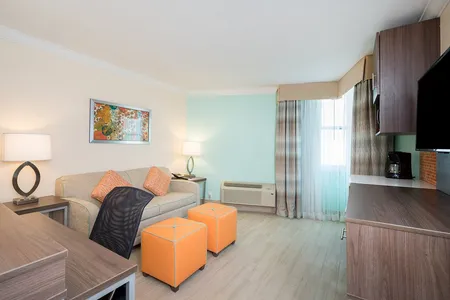 West Bay Street Apart hotel