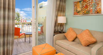 West Bay Street Apart hotel